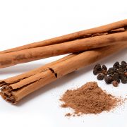 L'écorce de cannelier, un des bois odorants